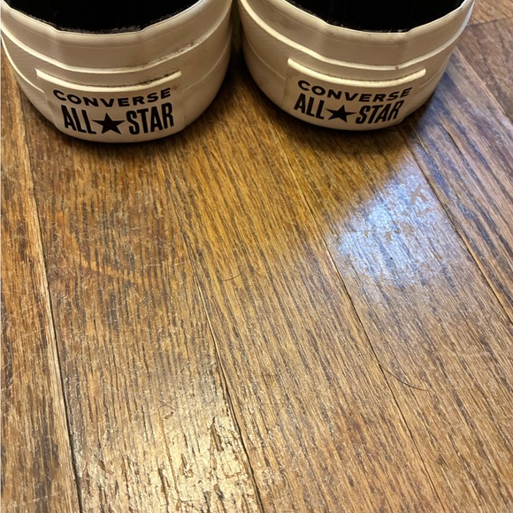 NWOT Converse Black Canvas Platform Low-Top Sneakers with  Embroidered Flowers - Picture 7 of 13